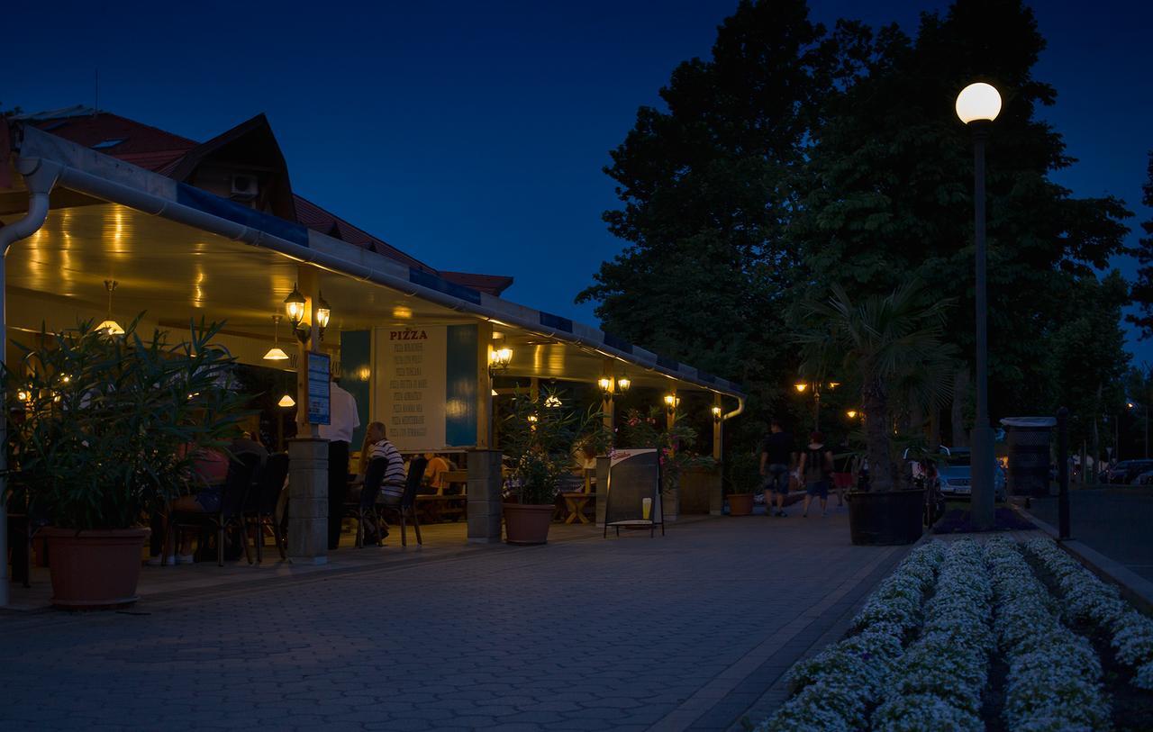 Lidó Társasnyaraló Balatonlelle Exterior foto